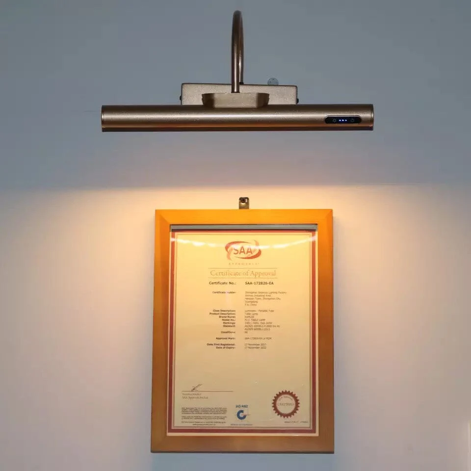 Martin LED Wall Lamp for photo frames - Image 6